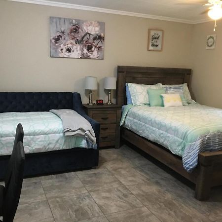 Just Like Being At Home- Newly Renovated Unit North Troy Exteriör bild