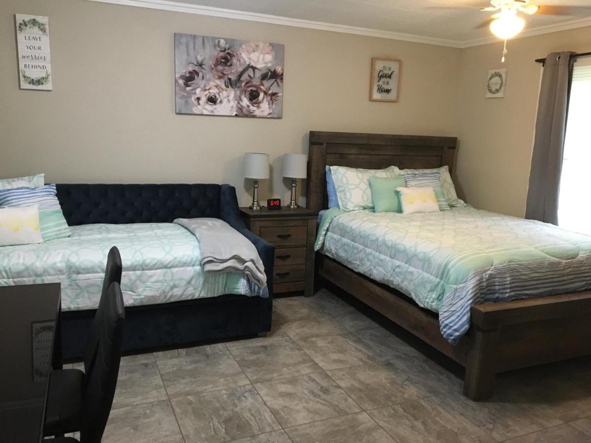 Just Like Being At Home- Newly Renovated Unit North Troy Exteriör bild