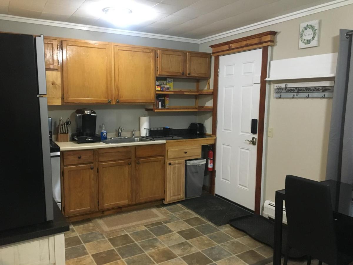 Just Like Being At Home- Newly Renovated Unit North Troy Exteriör bild